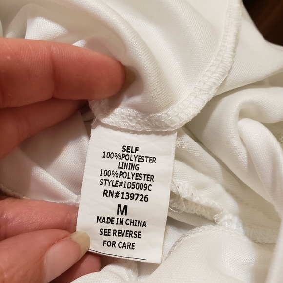 Honey Punch Lace Romper size Medium - Picture 10 of 12